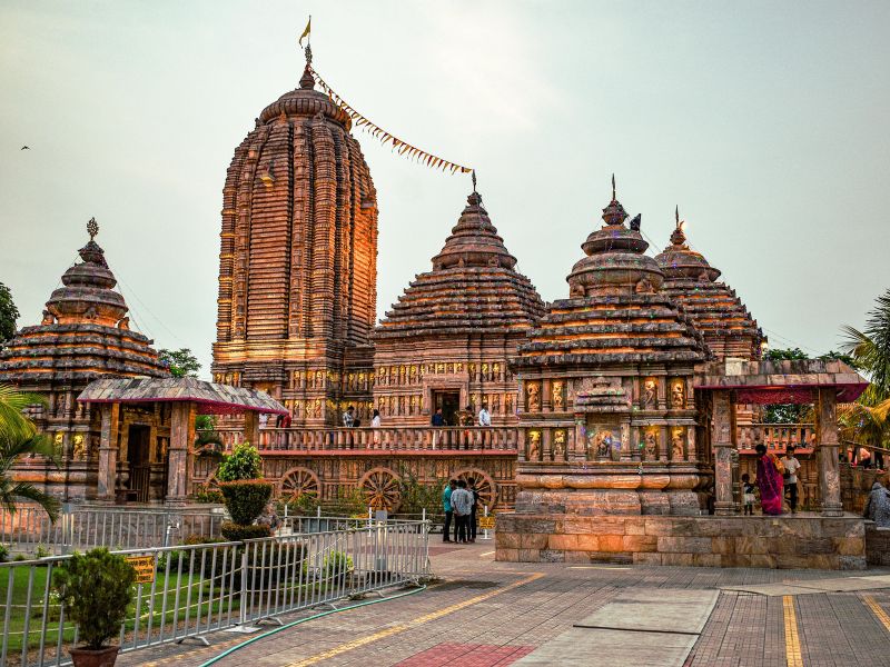 The Importance of the Holy Kashi Yatra for Hindus Along with Rameshwaram