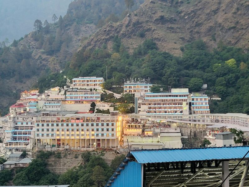 Affordable Delhi, Amritsar, Vaishno Devi, Haridwar Tour Package